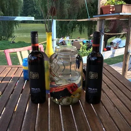 Na Plazi Jazera Kurinec Jaktstuga Rimavská Sobota